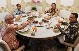 Jokowi Makan Siang Bersama Capres